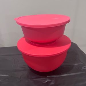 Tupperware bowls containers